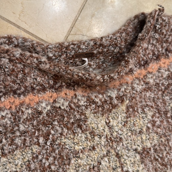 Free people brown snowflake sweater size smalll crop soft EUC - Picture 3 of 11